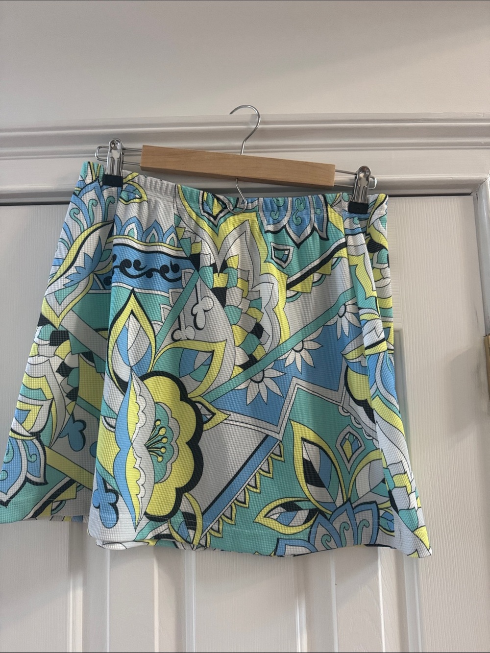 Patterned Tail Tennis Skirt in Aqua, Yellow & White